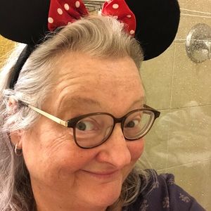 Meet your Posher, Lynn